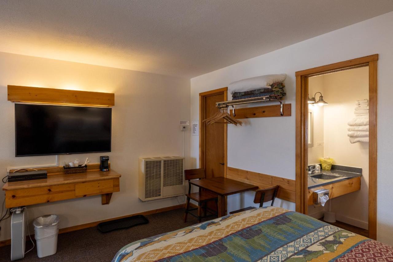 Elk Horn Lodge Cooke City Buitenkant foto