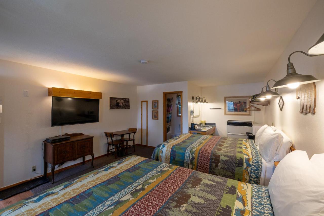 Elk Horn Lodge Cooke City Buitenkant foto