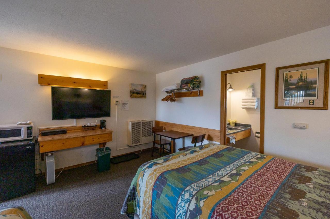 Elk Horn Lodge Cooke City Buitenkant foto